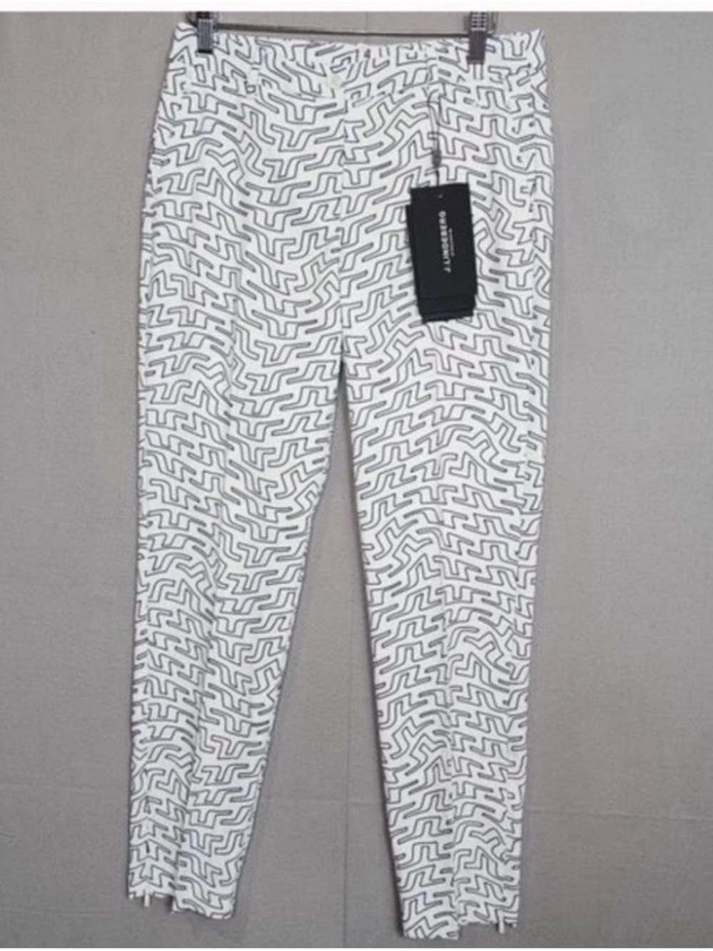 J. Lindeberg Golf Women Pia Print Pant - White outline bridge swirl - Sz. 27 NWT